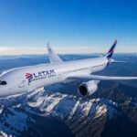 LATAM AIRLINES avión