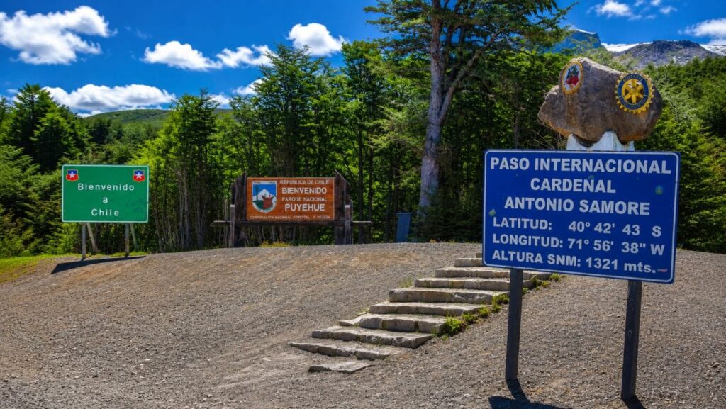 Paso internacional Cardenal Antonio Samoré