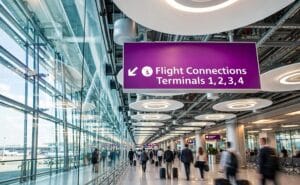 Conexiones de vuelos para llegar a destino en los aeropuertos