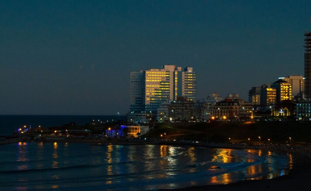 Mar del Plata de Noche