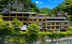 Nishiyama Onsen Keiunkan, Hotel de Japón que abrió en el año 705
