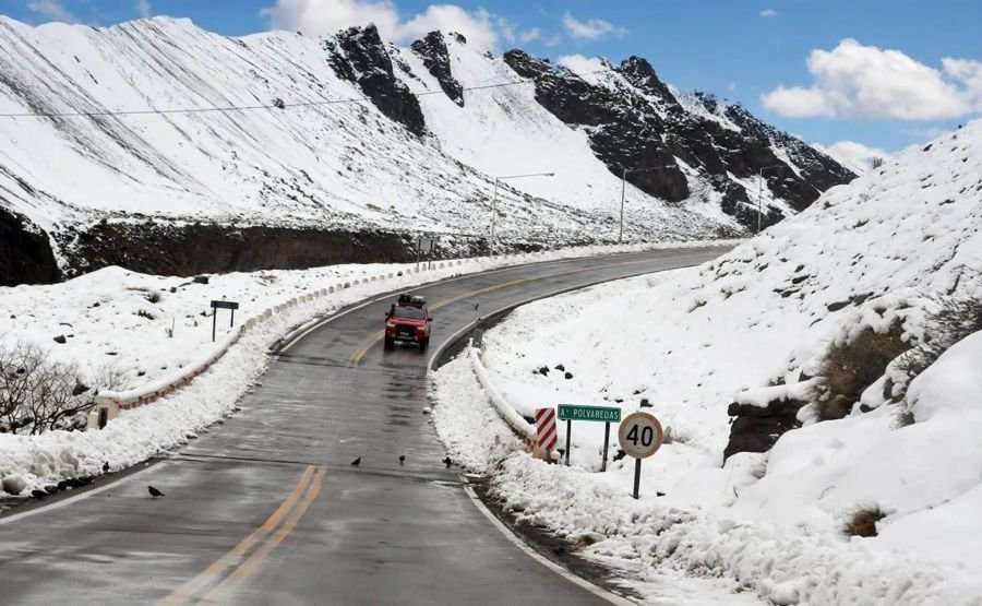Apertura rutas Cordillerana después de las nevadas intensas.
