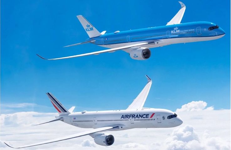 Aviones de KLM y Air France en vuelo