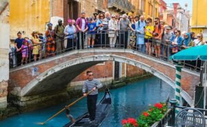 Masificación de turismo en Venecia, Italia