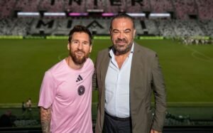 Messi con Gabriel Escarrer presidente y consejero delegado de Meliá Hotels International